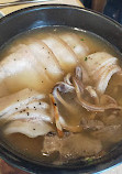 EomYongBaek Doejigukbap Jonggak