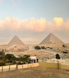 egypt pyramids inn