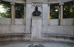The Richard Morris Hunt Memorial