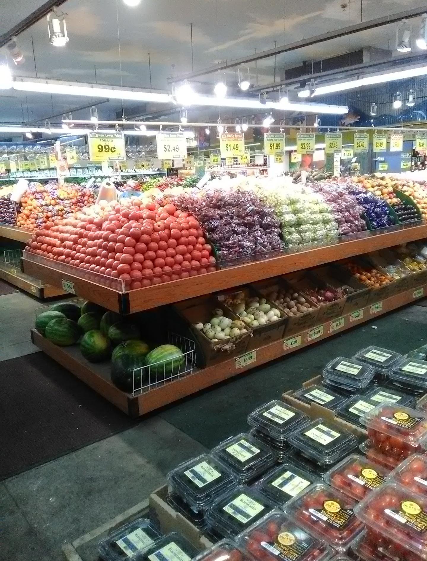 Where is Bruckner Plaza (Bronx, United States) Reasons to Visit the