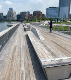 Pier 26 Tide Deck