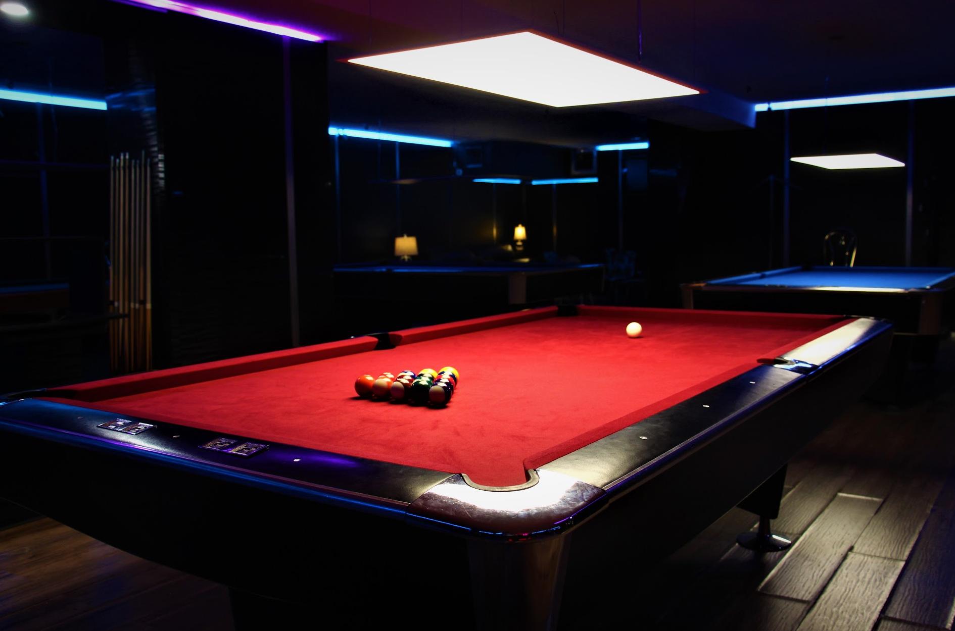 Heeger Billiard Club