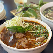 Pho Que Huong