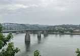 Walnut Street Bridge