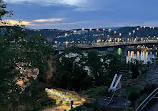 Walnut Street Bridge