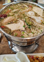 Qian Zhou Hot Pot