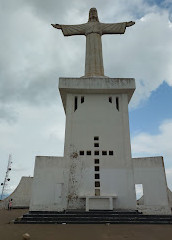 Cristo Rei Statuate /Lubango