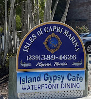 Island Gypsy Cafe & Marina Bar