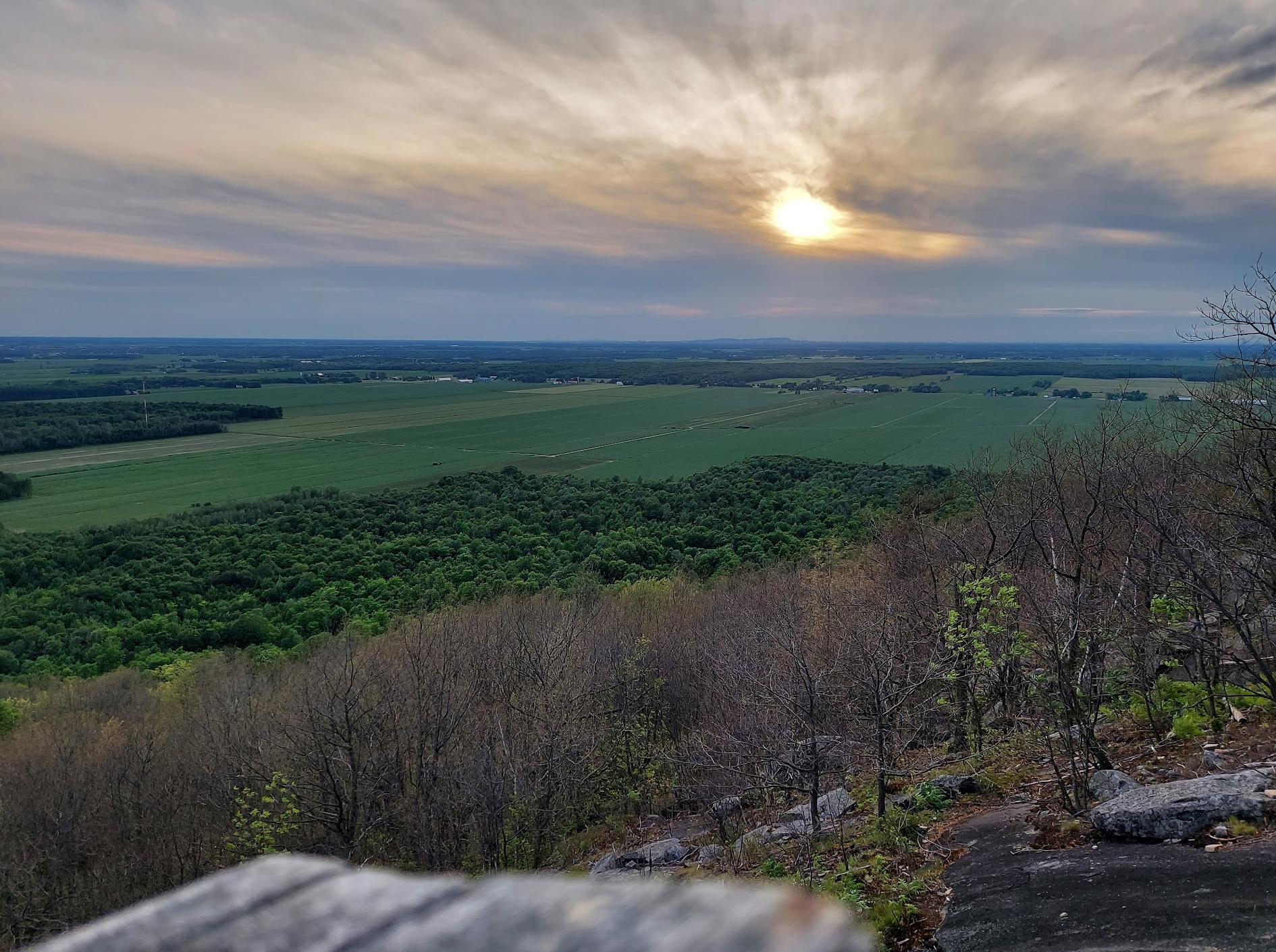 Mont-Saint-Grégoire