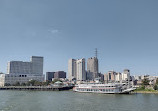 Paddlewheeler Creole Queen