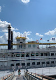 Paddlewheeler Creole Queen