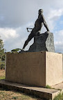 Monumento a Enrico Toti