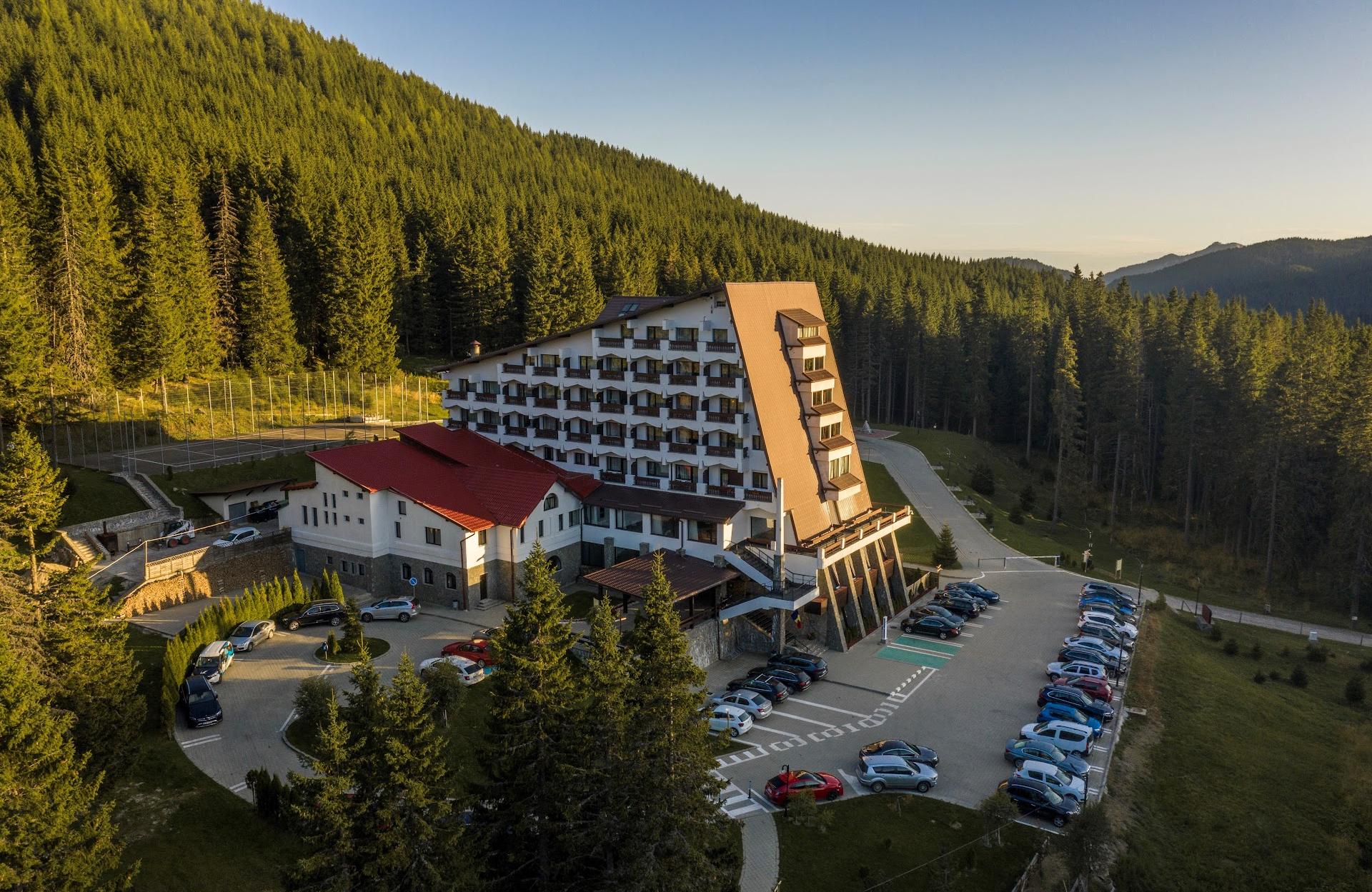 Hotel Peștera