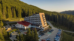 Hotel Peștera