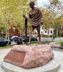 Mahatma Gandhi-standbeeld