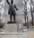 Theodore Roosevelt Island Pedestrian Bridge