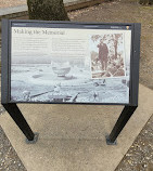 Theodore Roosevelt Island Pedestrian Bridge