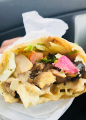 پیتزا Oasis Shawarma Plus