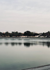 Al Barsh Güney Parkı