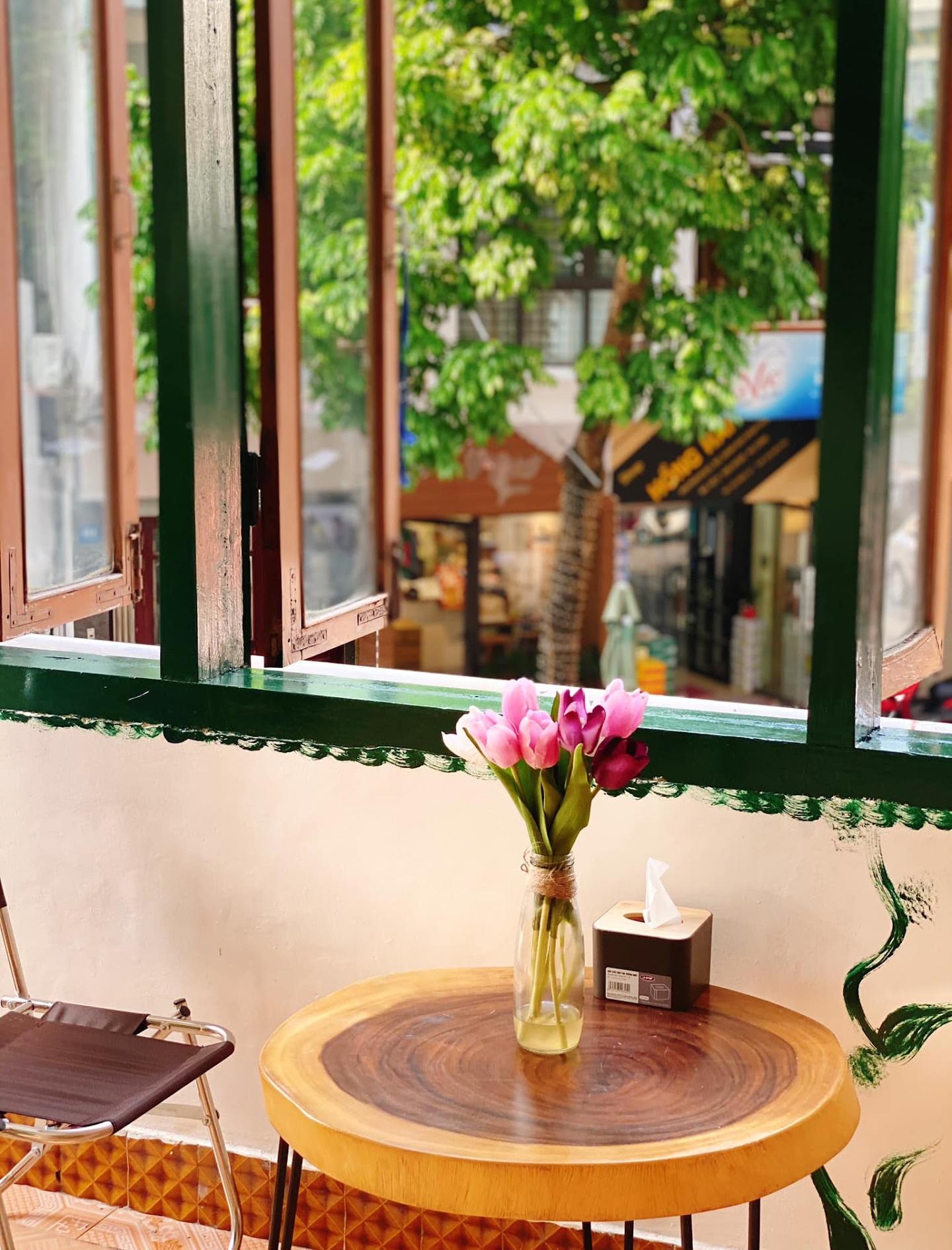 3-CE Coffee Shop