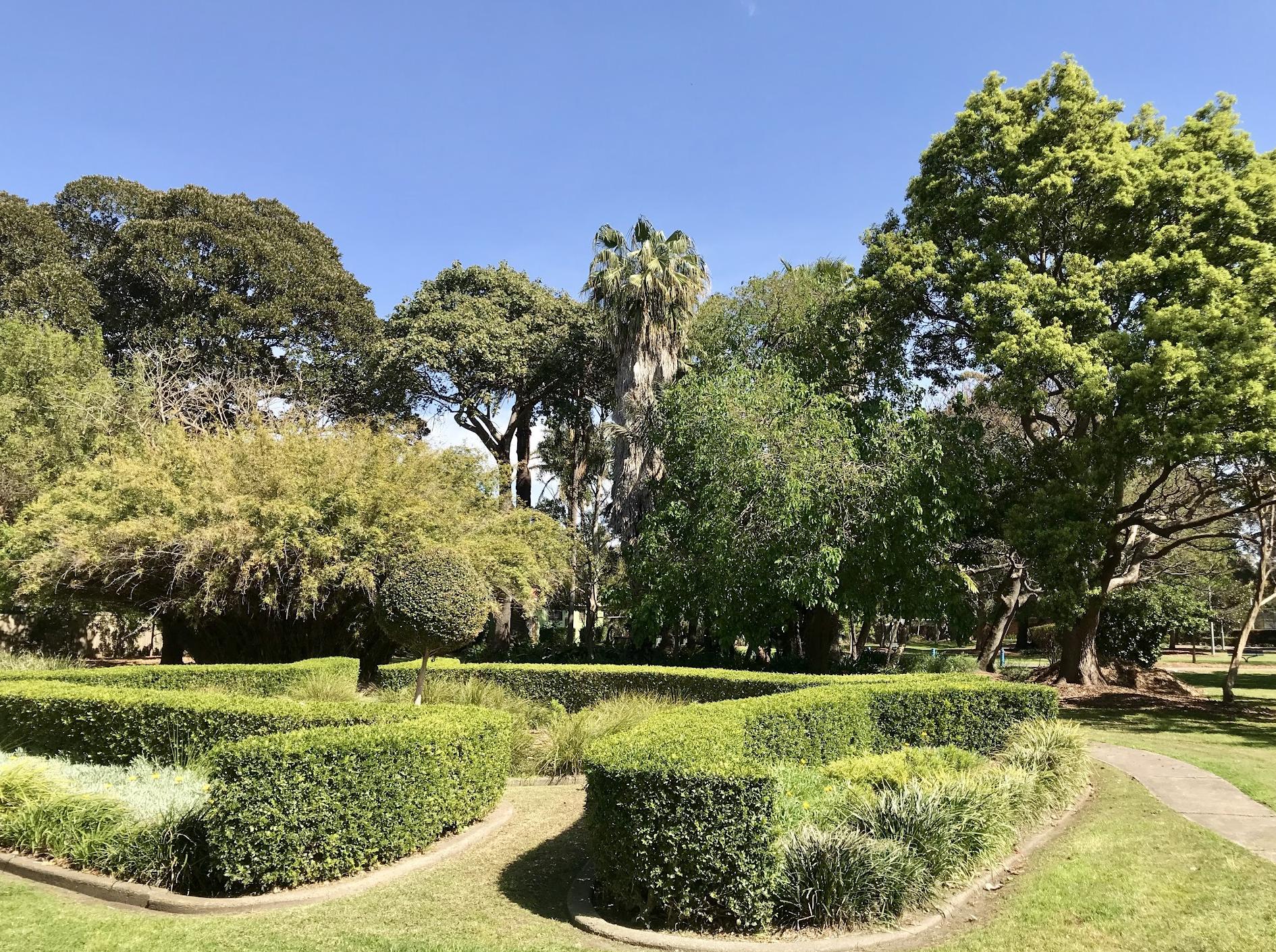 Mascot Memorial Park