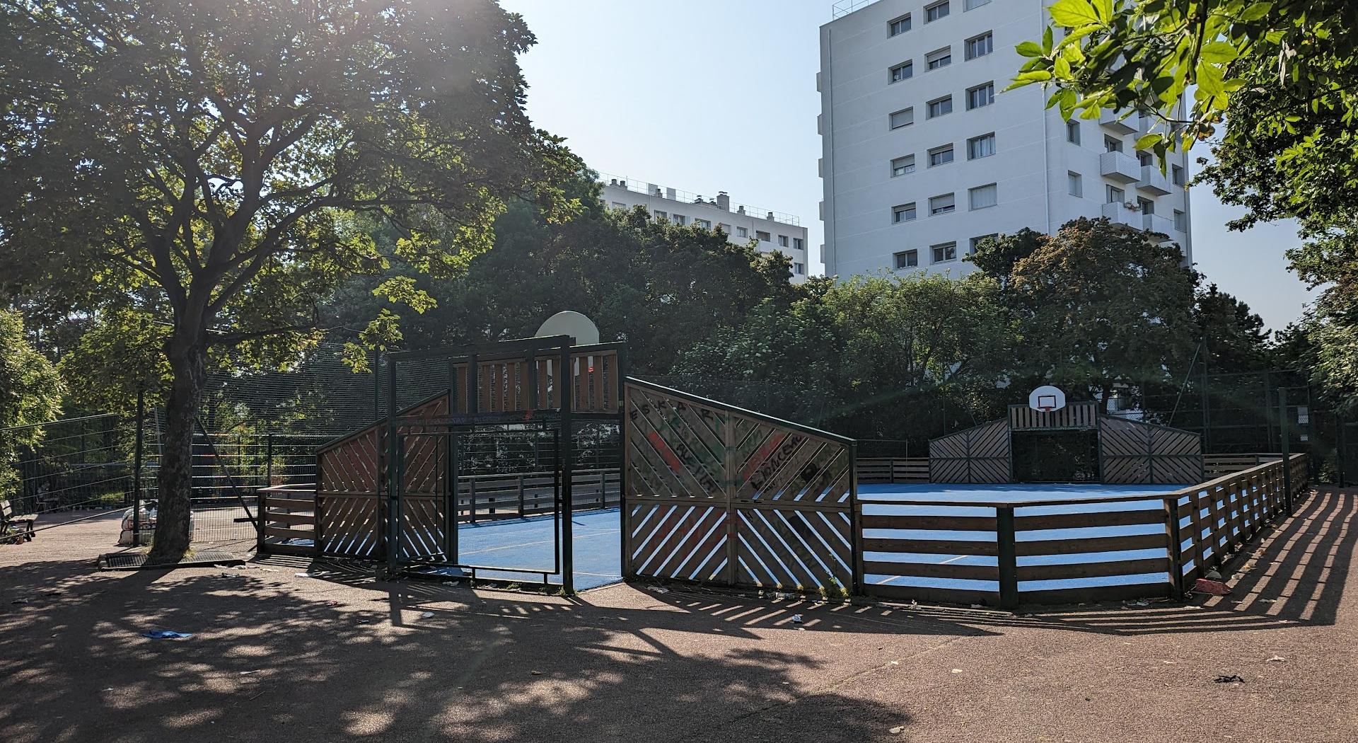 Square Alexandre Luquet