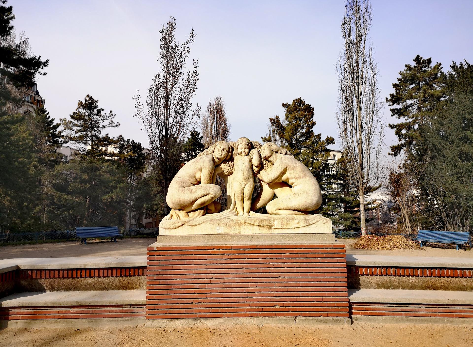 Square de la butte du chapeau rouge
