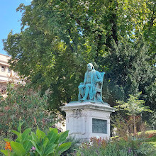 Benjamin Franklin Statue