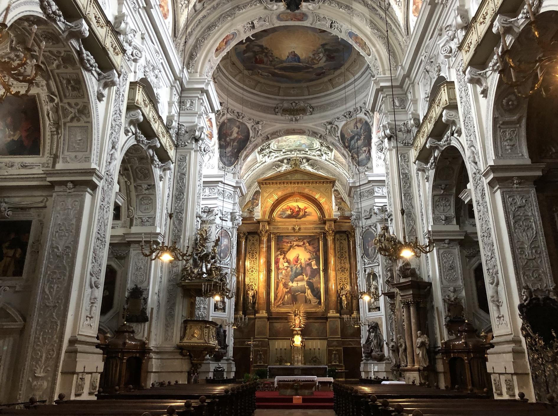 Igreja Católica Maria Rotunda