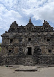 Candi Sari