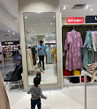 Shoppers Stop